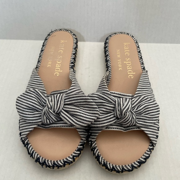 New kate spade
Saltie Shore Striped Canvas Espadrille Slides cottage core - Picture 3 of 5